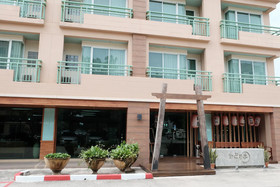 Green Mansion & Service Apartment