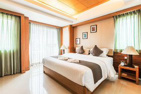 Green Mansion & Service Apartment