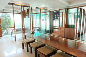 Green Mansion & Service Apartment