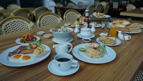 Krungsri River Hotel