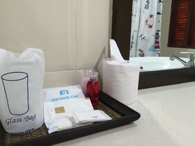 Toh Buk Seng Ayutthaya Hotel