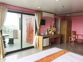 Toh Buk Seng Ayutthaya Hotel