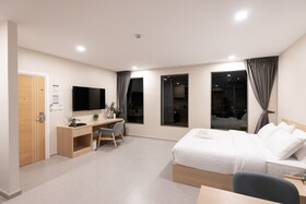 Good Nine Hotel