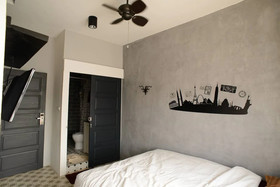 196 OldTown Chic Hostel