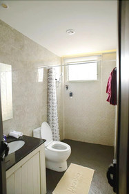 196 OldTown Chic Hostel