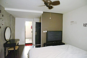 196 OldTown Chic Hostel