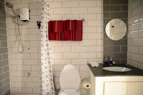 196 OldTown Chic Hostel