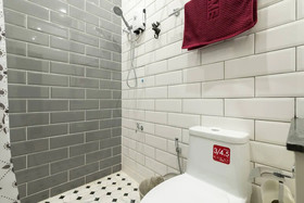 196 OldTown Chic Hostel