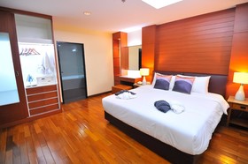 42 Grand Residence