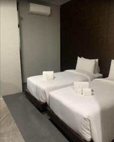515 Victory Hotel