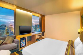 Aloft Bangkok Sukhumvit 11