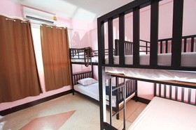Baan Nampetch Hostel