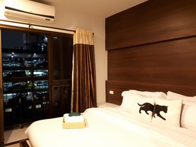 Bed By City Surawong Patpong Hotel