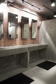 Bed Station Hostel