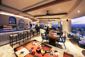 Centara Grand & Bangkok Convention Centre at CentralWorld