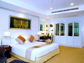 Centre Point Plus Hotel Silom
