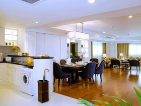 Centre Point Plus Hotel Silom