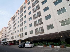 Centric Place Hotel