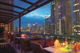 Radisson Hotel Chateau de Bangkok
