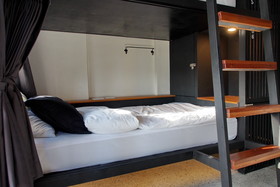 Chingcha Bangkok Hostel