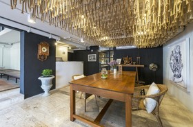 Chingcha Bangkok Hostel