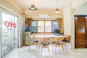 Chom's House at Sapanmai by Oyo Rooms