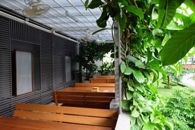 Cozy @ 9 Hotel & Kitchen