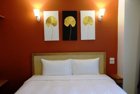 Cozy @ 9 Hotel & Kitchen
