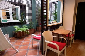Cozy @ 9 Hotel & Kitchen