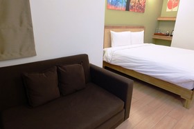 Cozy @ 9 Hotel & Kitchen