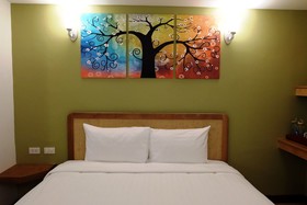 Cozy @ 9 Hotel & Kitchen