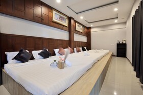 Deco Lux Hotel