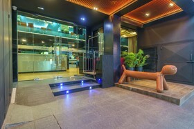Deco Lux Hotel