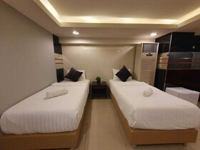 Deco Lux Hotel