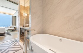 Eastin Grand Hotel Phayathai