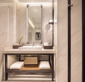 Eastin Grand Hotel Phayathai