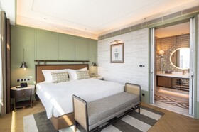Eastin Grand Hotel Phayathai