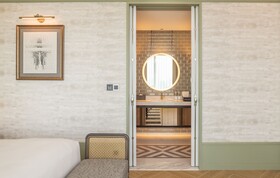 Eastin Grand Hotel Phayathai