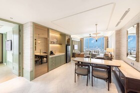 Eastin Grand Hotel Phayathai