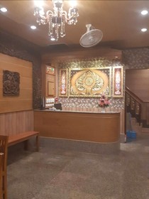 Golden Pagoda Hostel&Cafe