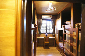 Golden Pagoda Hostel&Cafe