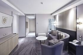 Grace Hotel Bangkok