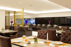Grand 5 Hotel & Plaza Sukhumvit Bangkok