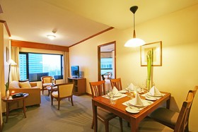 Grand Diamond Suites Hotel
