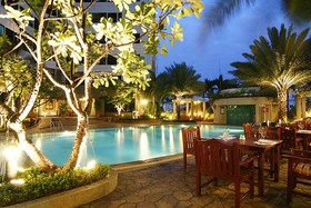 Grand Diamond Suites Hotel
