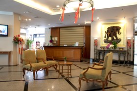 Grand Diamond Suites Hotel