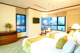 Grand Diamond Suites Hotel