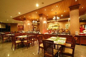 Grand Diamond Suites Hotel