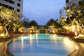 Grand Diamond Suites Hotel