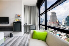 Holiday Inn Bangkok Sukhumvit